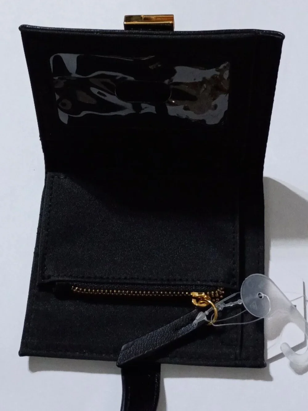 Nwt Time & Tru Poppy Wristlet Wallet
